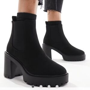 ASOS Chunky Suede Block Heeled Chelsea Boot NEW Size 7 Wide Fit